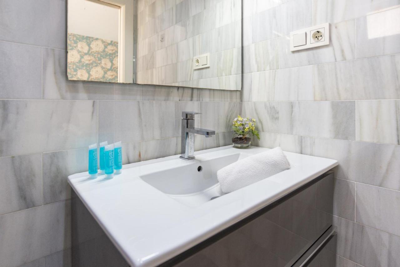 Soho Premium 4 Bedrooms Apartment Malaga Exterior photo