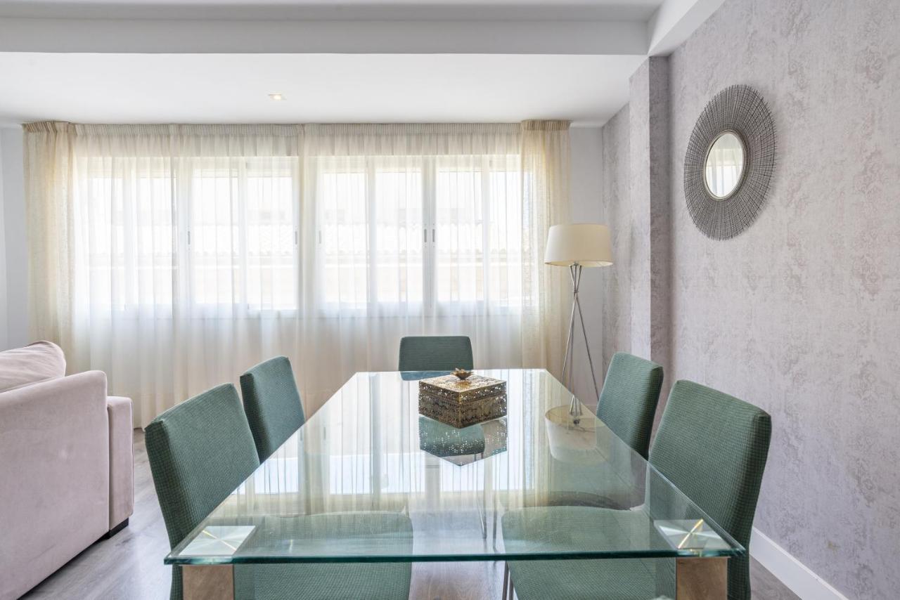 Soho Premium 4 Bedrooms Apartment Malaga Exterior photo