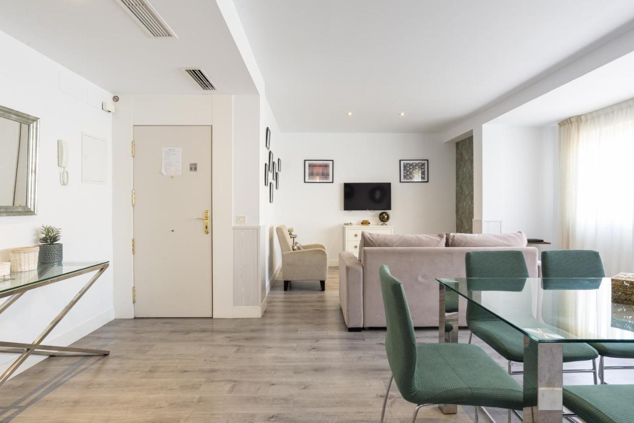 Soho Premium 4 Bedrooms Apartment Malaga Exterior photo